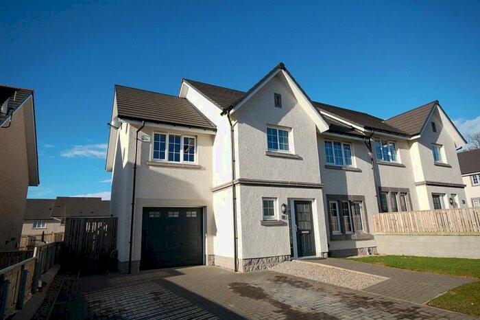 4 Bedroom Semi-Detached House To Rent In West Craigbank Crescent, Cults, Aberdeen, AB15