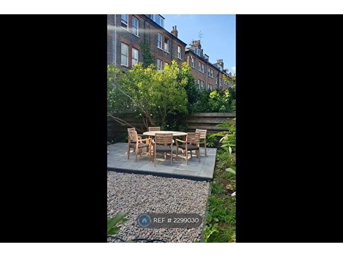 2 Bedroom Flat To Rent In Anson Road, London, N7