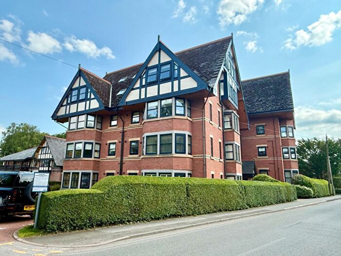 2 Bedroom Property To Rent In Kennerleys Lane, Wilmslow, SK9
