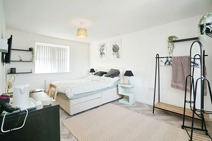 4 Bedroom Detached House For Sale In Blackham Road, Hugglescote, Coalville, LE67