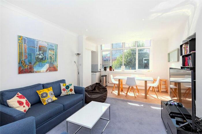 1 Bedroom Flat To Rent In Citadel Court, City Road, Clerkenwell, London, EC1Y
