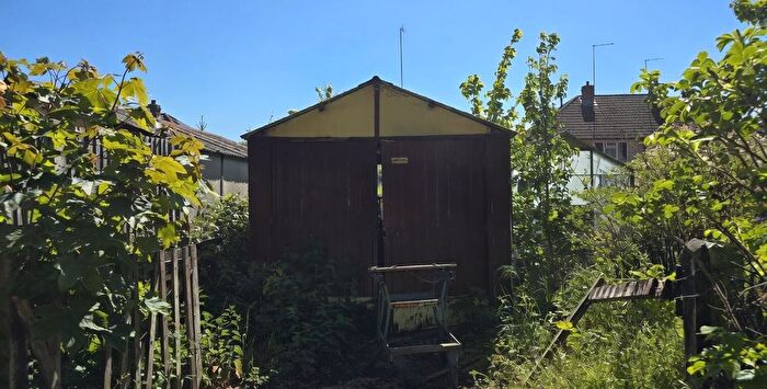 Garage / Parking For Sale In Leechcroft Avenue, Swanley, BR8