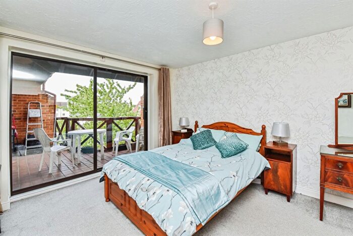 2 Bedroom Flat For Sale In The Slipway, Staverton, Trowbridge, BA14