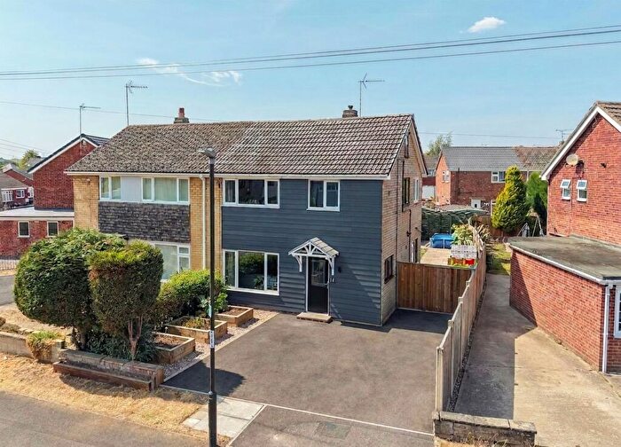 2 Bedroom Semi Detached House For Sale In Windermere Road, Clay Cross, S45