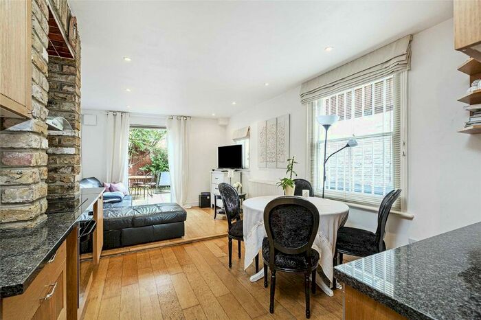 2 Bedroom Flat To Rent In Glenrosa Street, Fulham, SW6