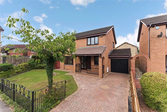 4 Bedroom Detached House For Sale In Aster Gardens, Southpark Village, Glasgow, G53