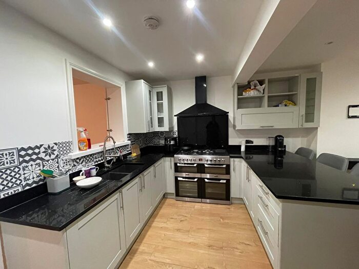 4 Bedroom End Of Terrace House To Rent In Feenan Highway, Tilbury, Essex, RM18
