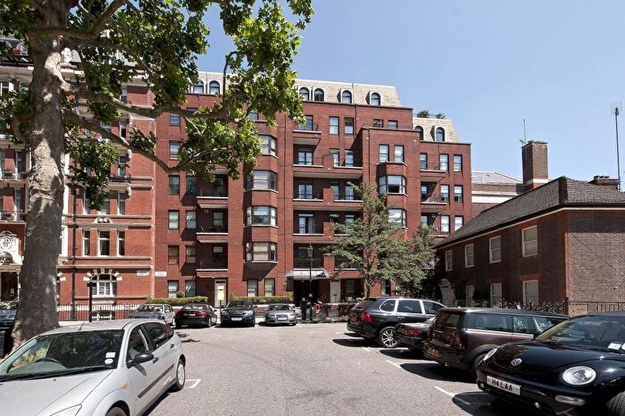 2 Bedroom Flat For Sale In Iverna Gardens, London, W8