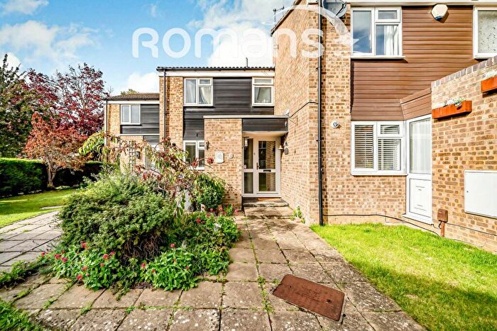 2 Bedroom Terraced House To Rent In Lillibrooke Crescent, SL6