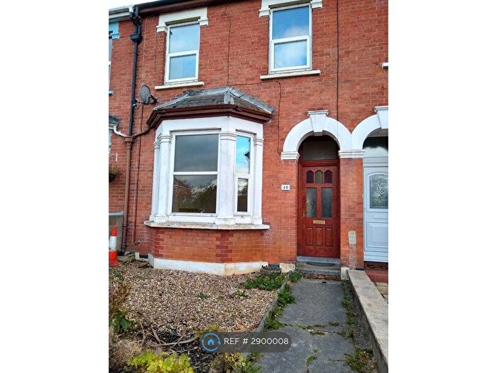 3 Bedroom Terraced House To Rent In Station Road, Crewkerne, TA18