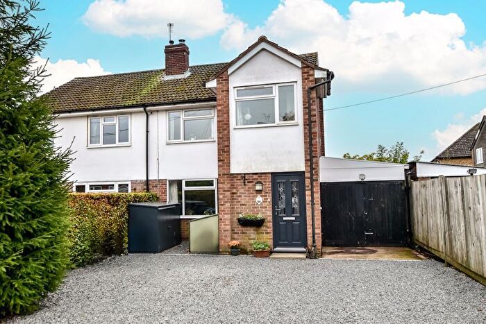 3 Bedroom Semi-Detached House For Sale In Wykeridge Close, Chesham, HP5
