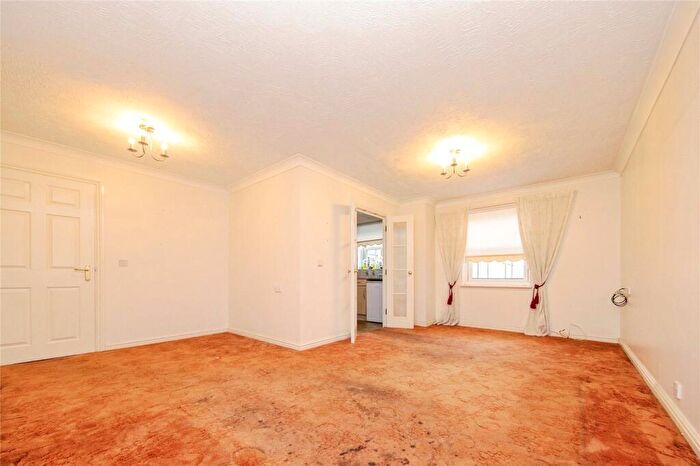 1 Bedroom Retirement Property For Sale In Imperial Court, Clacton-on-Sea, CO15