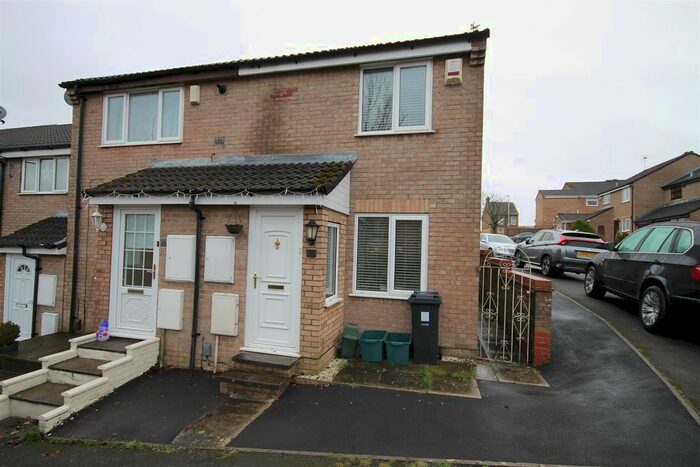 2 Bedroom Semi-Detached House To Rent In Glanville Gardens, Kingswood, Bristol, BS15