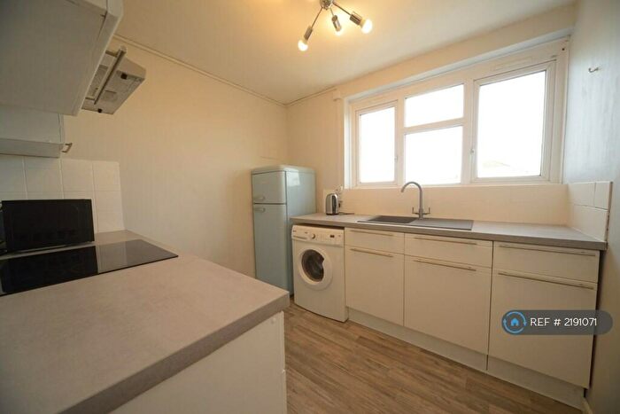 1 Bedroom Flat To Rent In Bakers Hill, London, E5