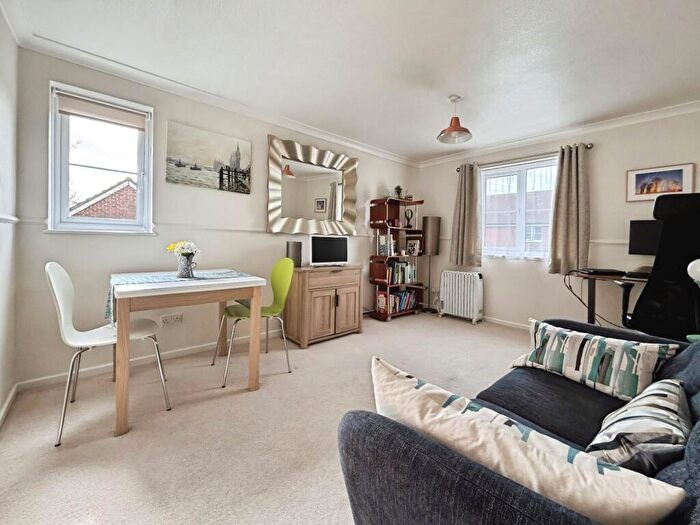 1 Bedroom Apartment For Sale In Northumberland Road, London, E6