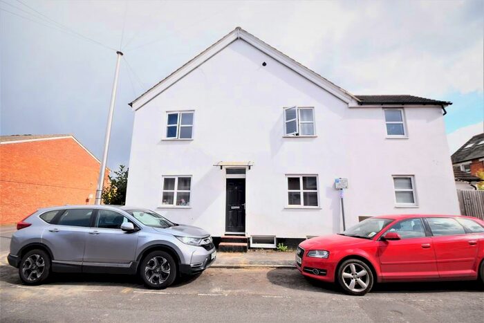 5 Bedroom Detached House To Rent In Eagle Road, Guildford, GU1