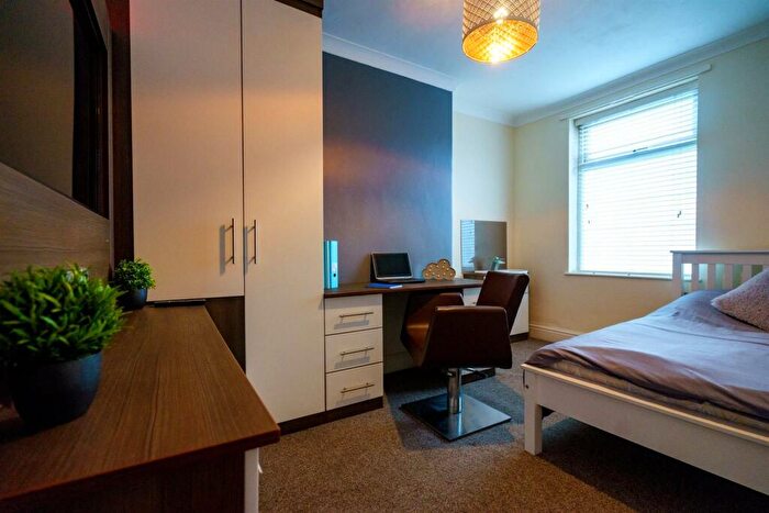 5 Bedroom Private Hall To Rent In Suffolk Street, Hull, HU5