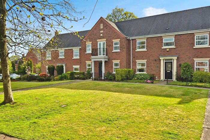 3 Bedroom Terraced House For Sale In Selwyn Road, Burntwood, WS7