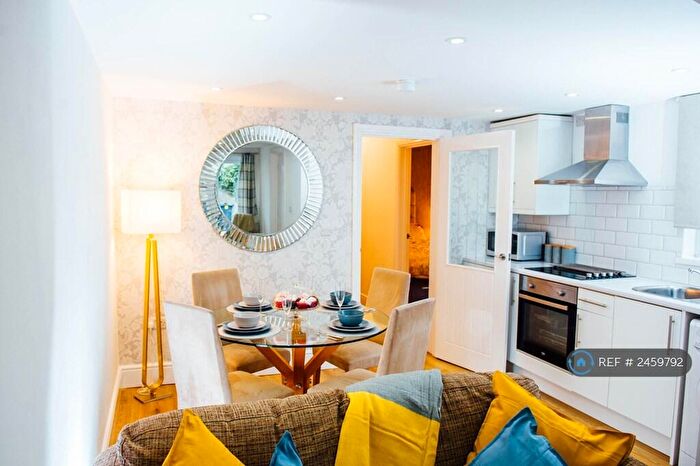 2 Bedroom Flat To Rent In Splott Road, Cardiff, CF24