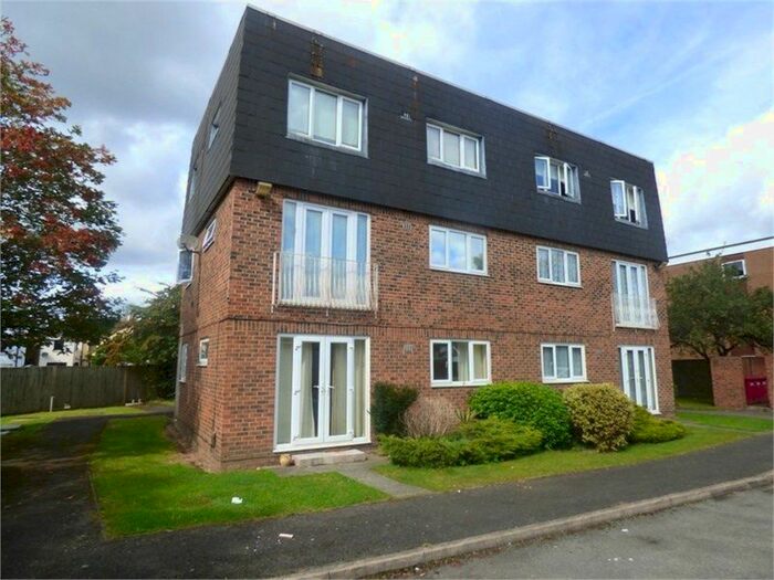 1 Bedroom Flat To Rent In Skerries Court, Langley, SL3