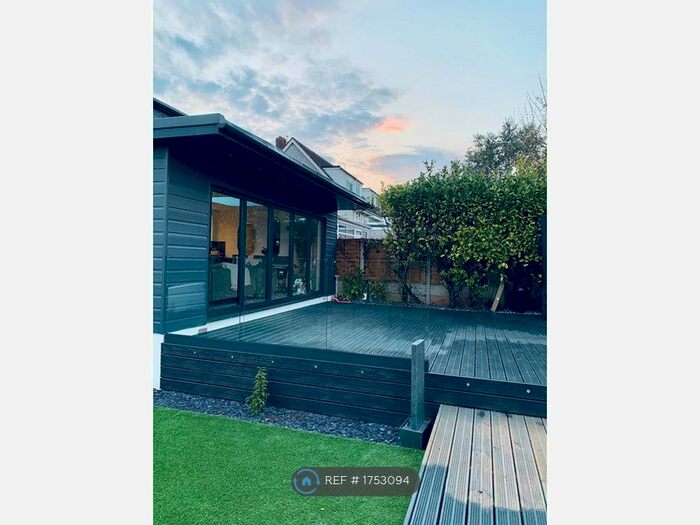 4 Bedroom Semi-Detached House To Rent In Whittington Drive, Weston Super Mare, BS22