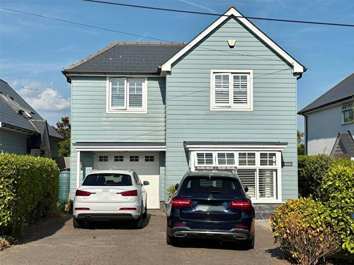 3 Bedroom Detached House For Sale In Ravens Way, Milford On Sea, Lymington, Hampshire, SO41