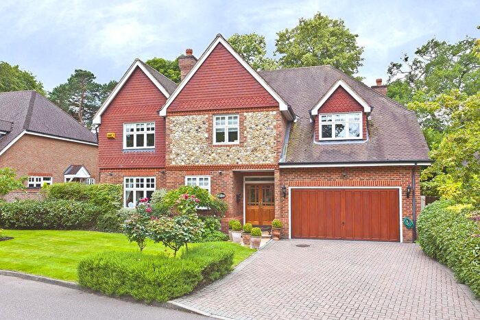 5 Bedroom Detached House To Rent In Courtney Place, Cobham, KT11