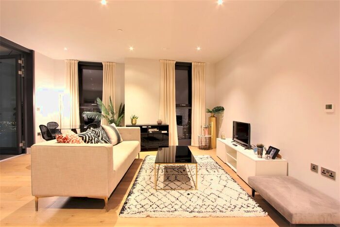 3 Bedroom Flat To Rent In Brogan House, St Josephs Street, London, SW8