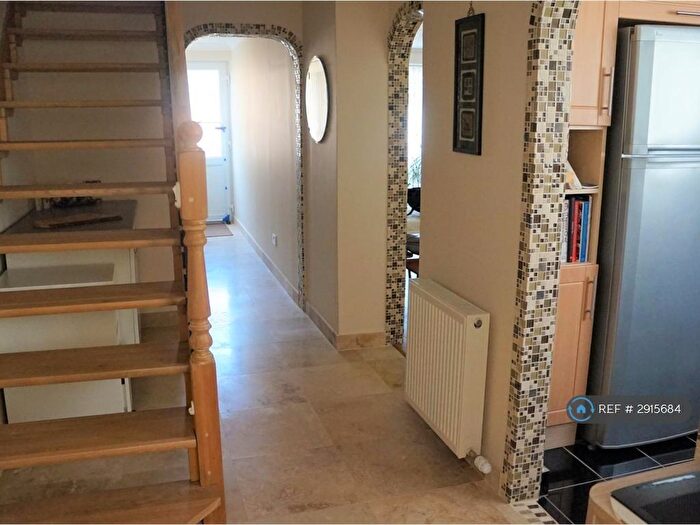 3 Bedroom End Of Terrace House To Rent In Bowleymead, Swindon, SN3