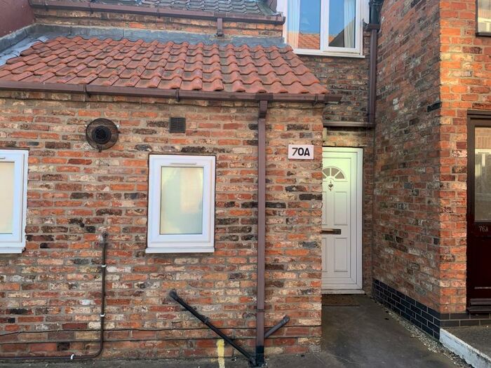 1 Bedroom Flat To Rent In Flatgate, Howden, Goole, DN14