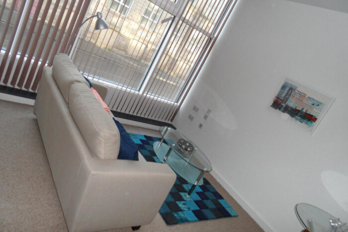 1 Bedroom Apartment To Rent In Mill Street, City Centre, Bradford, BD1