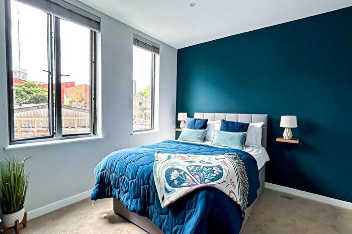 1 Bedroom Terraced House To Rent In West Street, Bristol, BS2