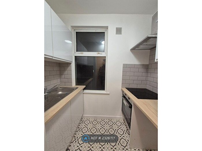 1 Bedroom Flat To Rent In Liverpool, Liverpool, L13