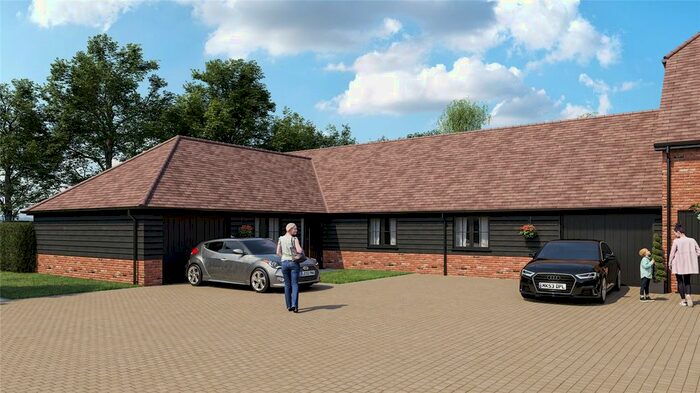 3 Bedroom End Of Terrace House For Sale In Smalls Hill Road, Norwood Hill, Horley, Surrey, RH6