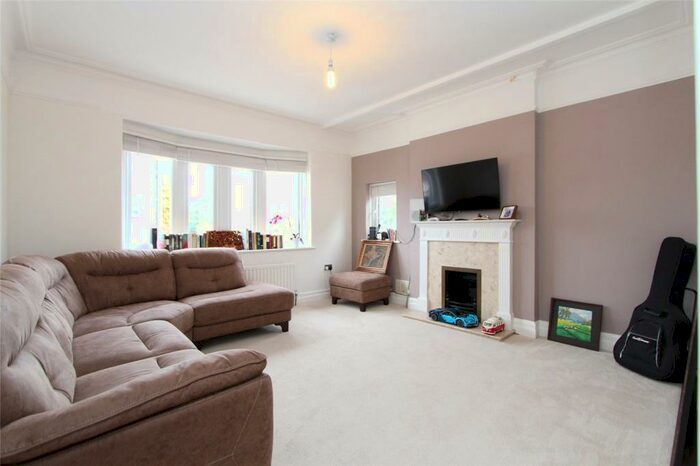 2 Bedroom Apartment To Rent In Beresford Road, Harrow, HA1