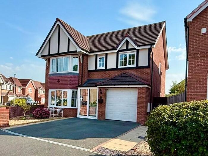 4 Bedroom Detached House For Sale In Llys Ywen, Llandudno Junction, LL31