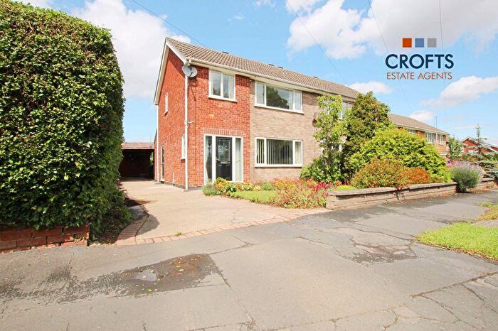 3 Bedroom Semi-Detached House For Sale In Winslow Drive, Immingham, DN40