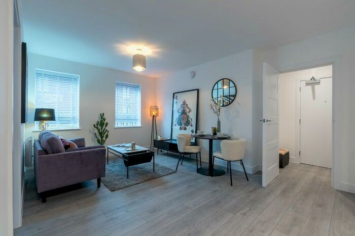 1 Bedroom Flat To Rent In William Hunter Way, Brentwood, Essex, CM14