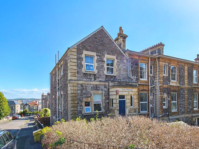2 Bedroom Flat For Sale In Atlantic Road, Hillside - Characterful Flat, BS23