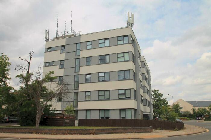 2 Bedroom Apartment To Rent In Flat Zurich House Goldington Road, Inner Town Area, MK40