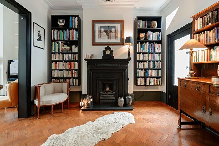 3 Bedroom Terraced House For Sale In Clifford Gardens, London, NW10