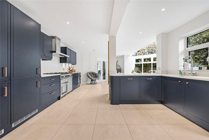 5 Bedroom Detached House For Sale In Arch Road, Hersham, Surrey, KT12