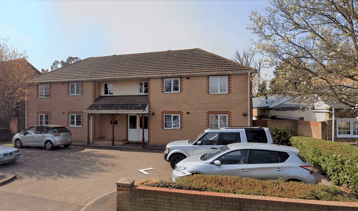 2 Bedroom Flat To Rent In New Road, Bedfont, Feltham, TW14