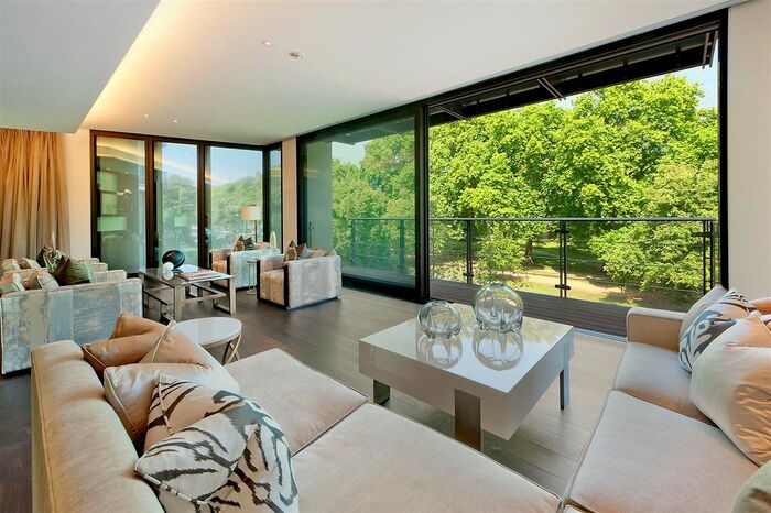 4 Bedroom Flat To Rent In Knightsbridge, London, SW1X