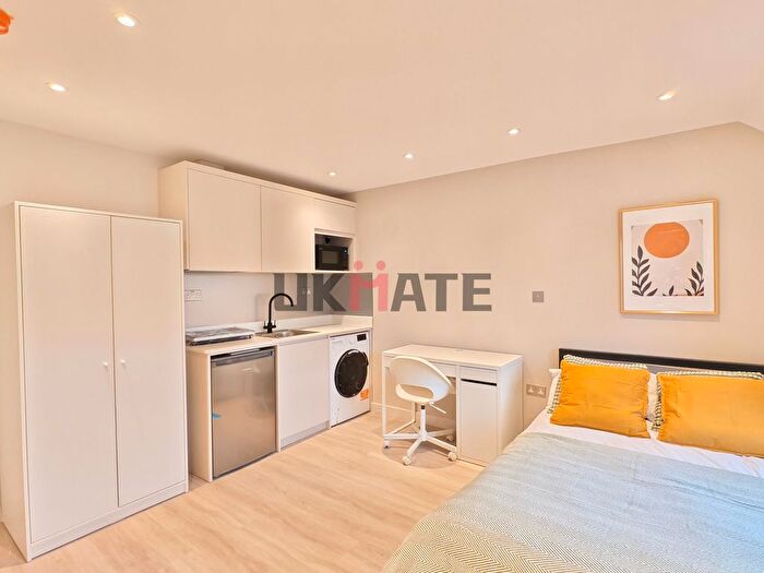 1 Bedroom Property To Rent In Bisson Road, London, E15