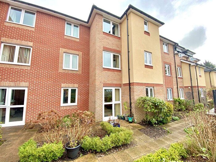 2 Bedroom Retirement Property For Sale In Acacia Lodge, Trinity Street, Fareham, PO16