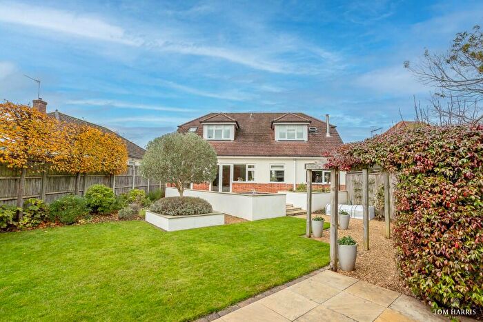 4 Bedroom Detached House For Sale In River Way, Christchurch, Dorset, BH23