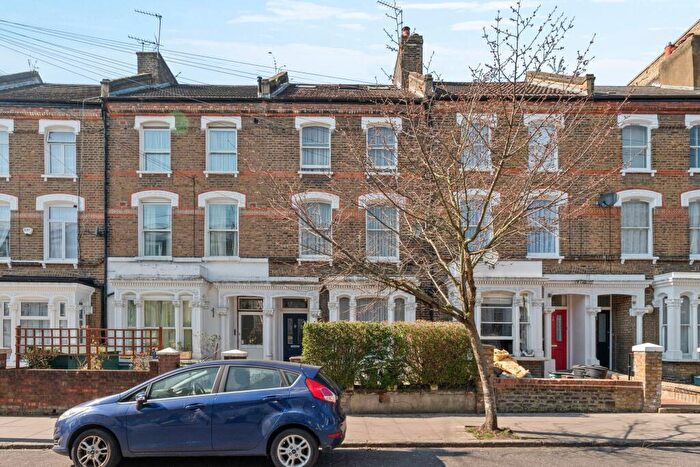 5 Bedroom Terraced House For Sale In St. Thomas's Road, London, N4