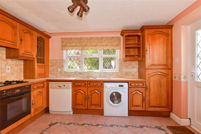 4 Bedroom Detached House For Sale In Church Farm Close, Hoo, Rochester, Kent, ME3