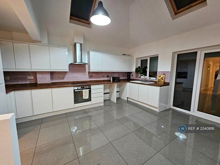 2 Bedroom Bungalow To Rent In Trevor Close, Northampton, NN5